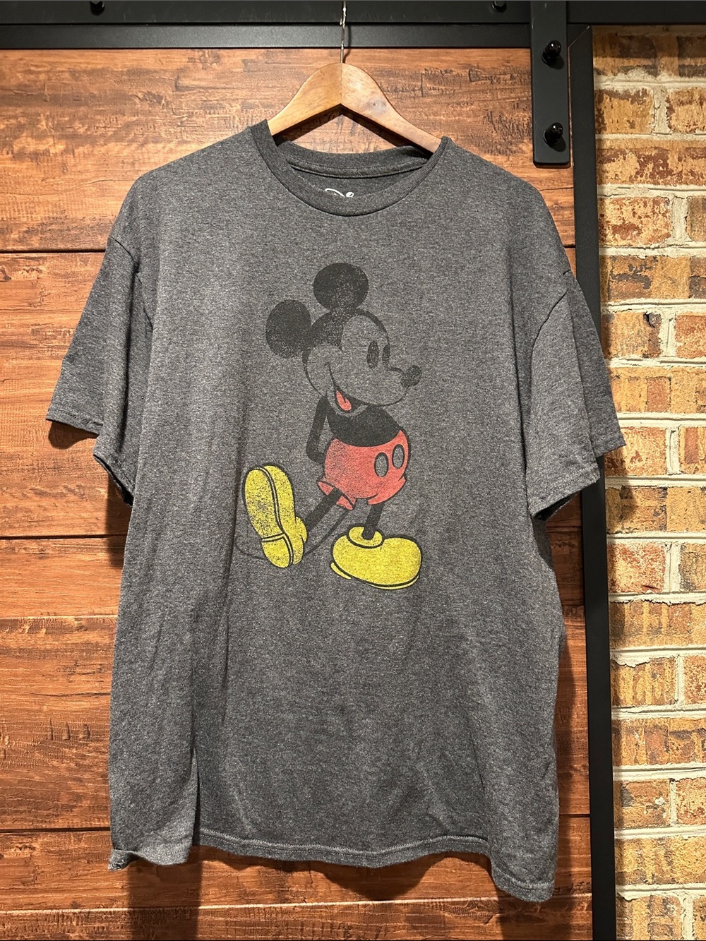 Disneyland Resort Mickey Mouse grey  Tee Shirt XL (47)
